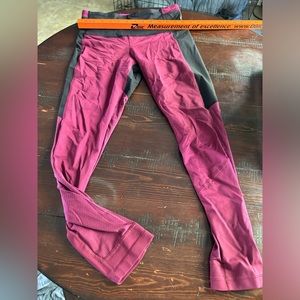 Lululemon women’s leggings‎ sz 6